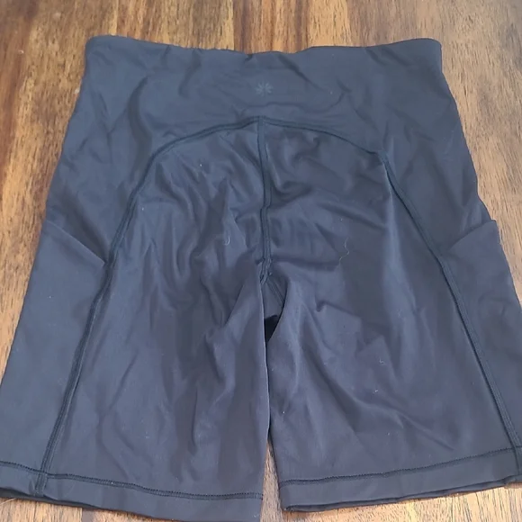 Athleta Ultimate Stash Biker Shorts Women’s S Black - Picture 4 of 5
